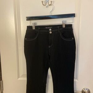 New INC stretch jeans-looking pant size 0
